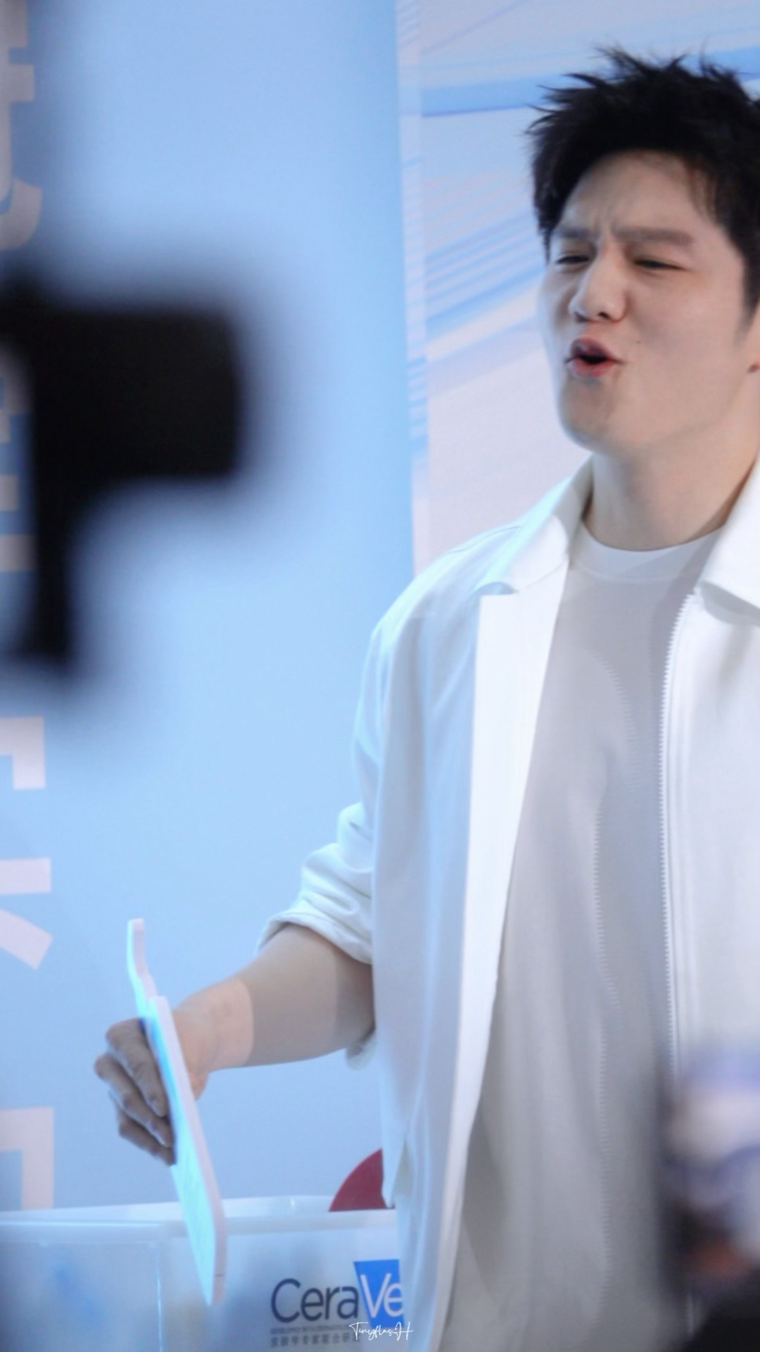 什么表情😗 