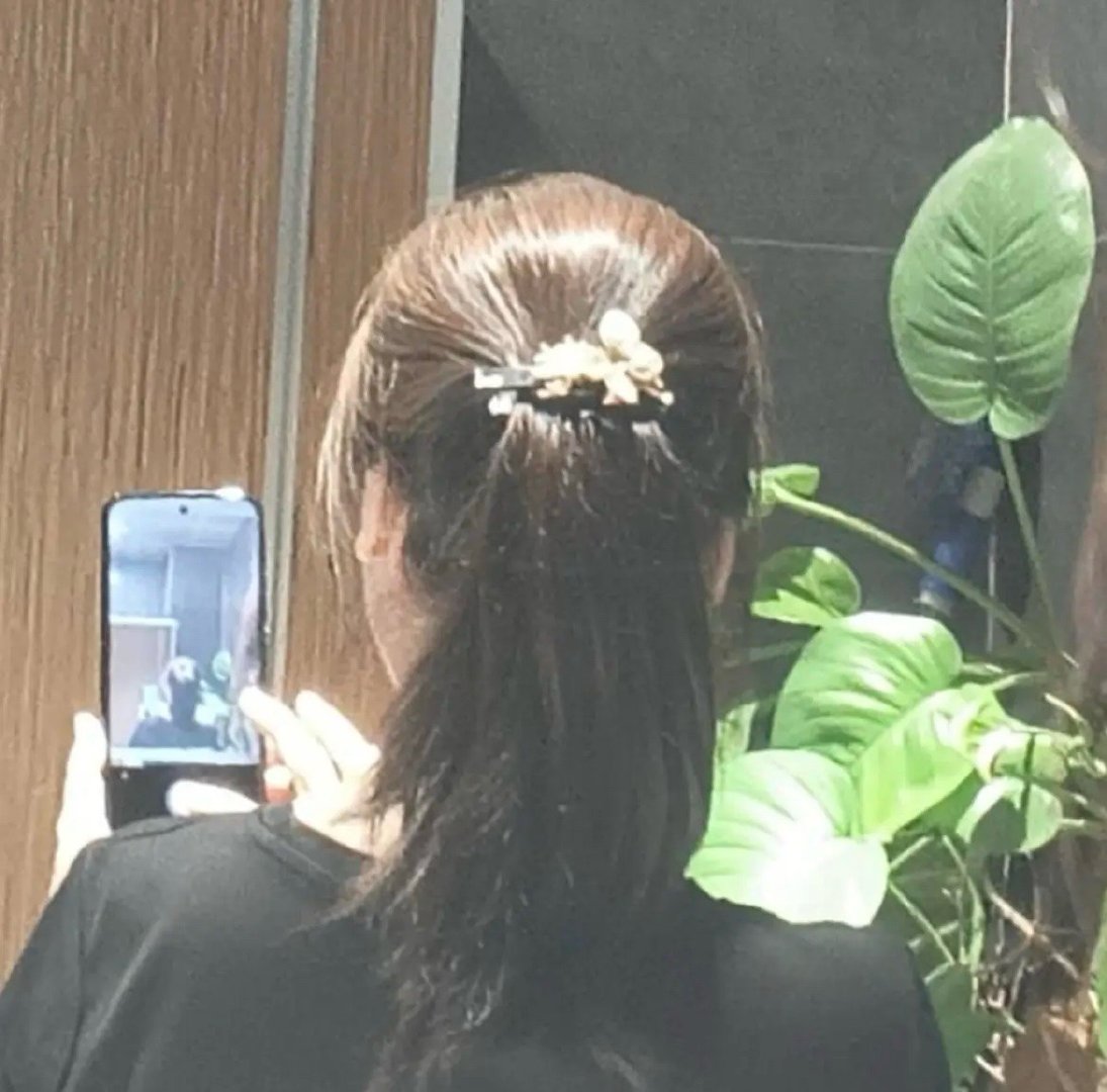 据说是诡异的照片，你发现了吗？ ​​​
