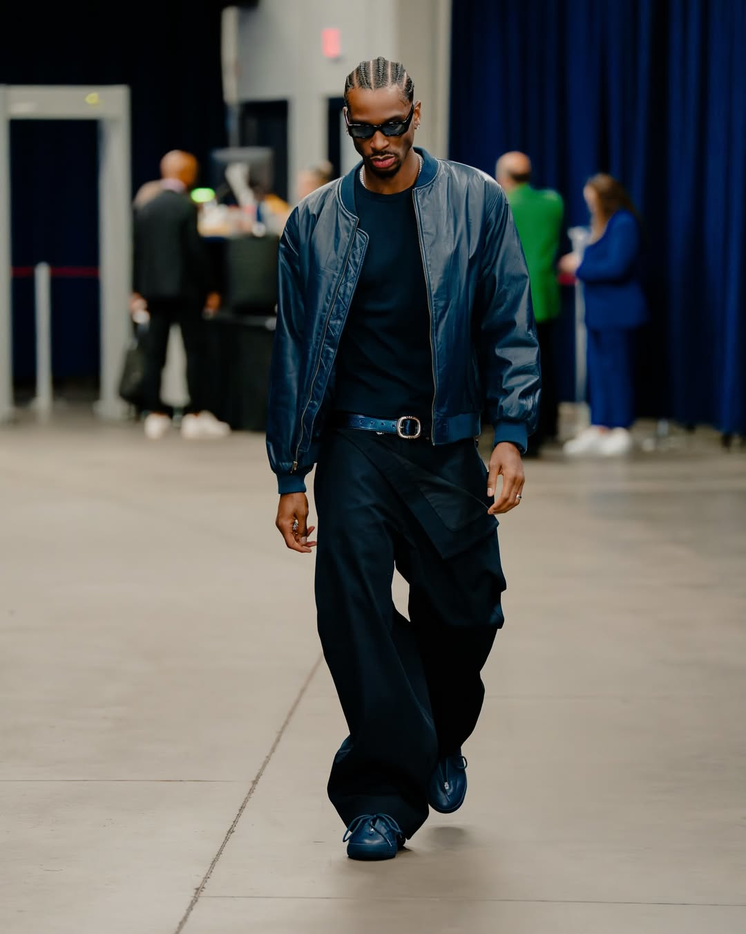 低情商演员失业 高情商更多休息为了让球员得到休息，将来会不会出现替补机器人？ 