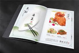 每次进了餐馆。坐下以后。拿起厚厚的菜单从头翻到尾，经常来回翻几遍。某天突然想起来