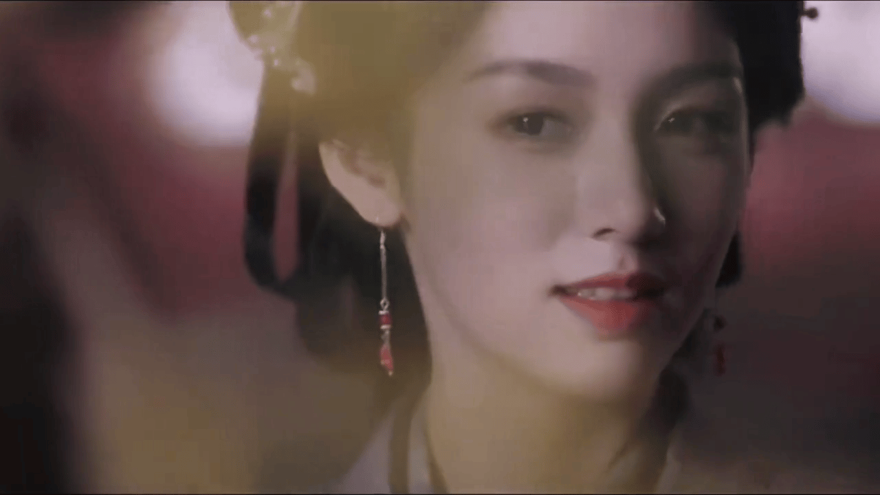 周也颜值太能打，美到犯规！你们觉得呢！ ​​​