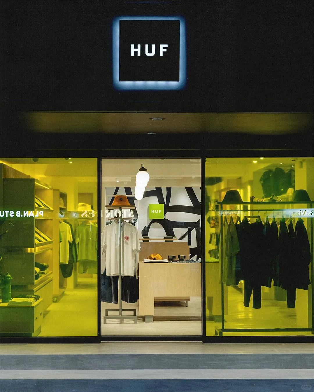 HUF 台湾首家店铺开业！