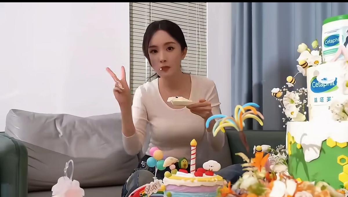 曾经喜欢过荒野建造，
喜欢过修驴蹄子，
喜欢过独自旅行，
喜欢过八卦娱乐，
喜欢