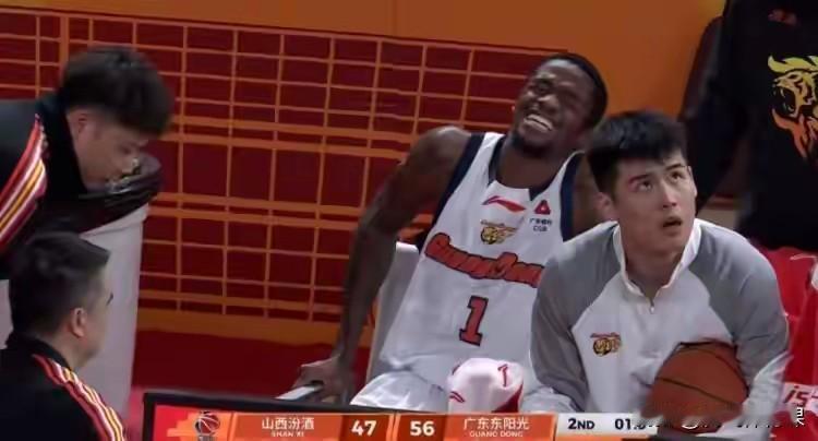 广东客场98:89击败山西取得7连胜，这五人是广东队赢球最大功臣。

1.奎因-