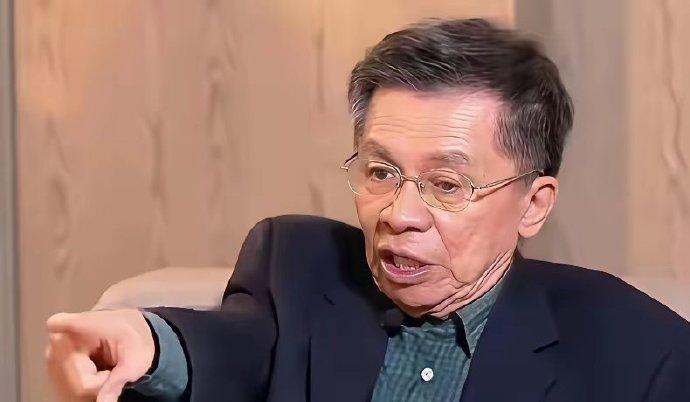 绿营大佬突然反水？
沈富雄当众捅破美国伪面具，号称全球第一军事强国的美国，如今陷