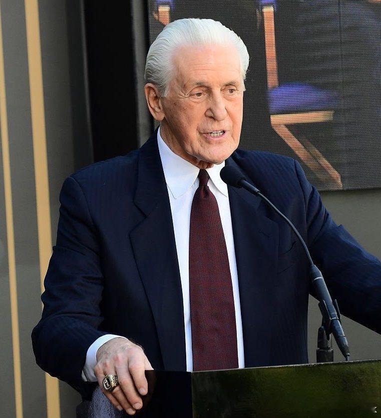 Shams：热火今夏将追逐字母哥，莱利希望引进一位顶级球星Shams表示：“在整