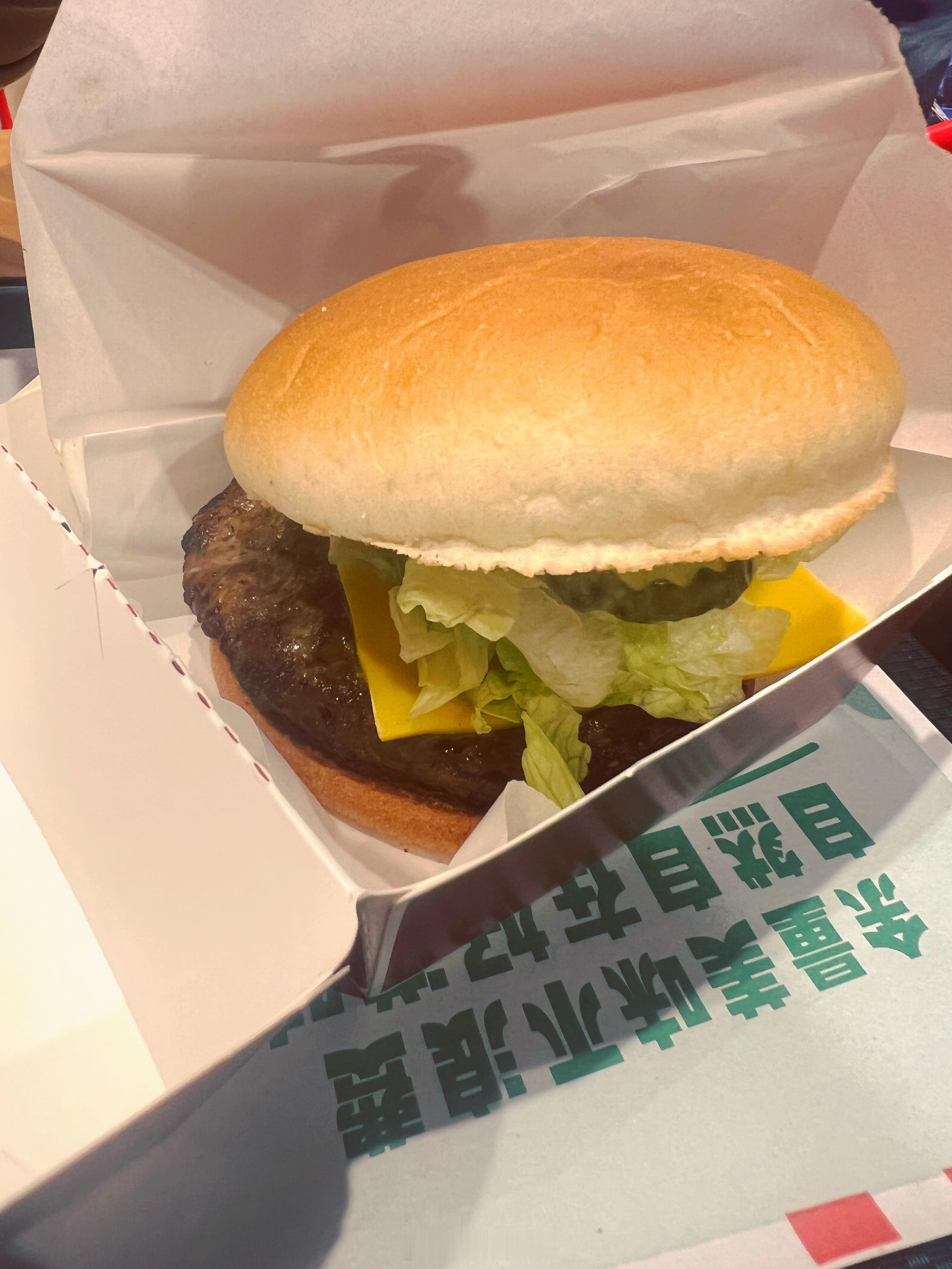 肯德基的汁汁和牛堡，真的巨好吃[笑cry] 