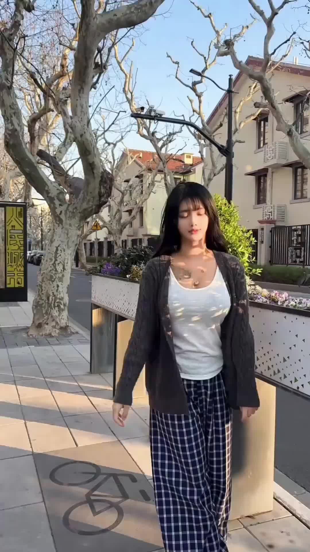 这太阳真大  博主