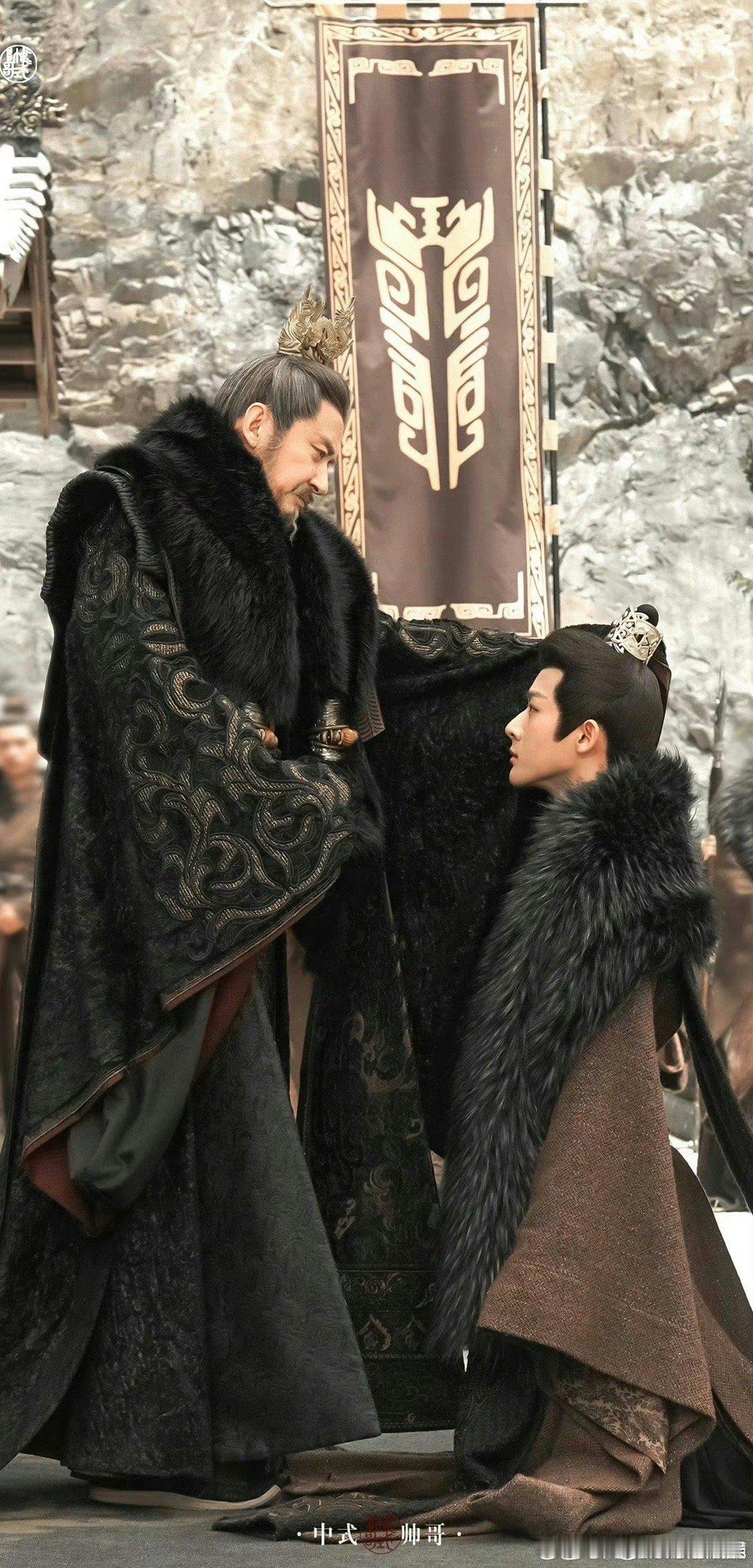 #张晚意说爷爷我给你报个班吧#真的太佩服张晚意的性格了，怎么能这么有梗，这样的说