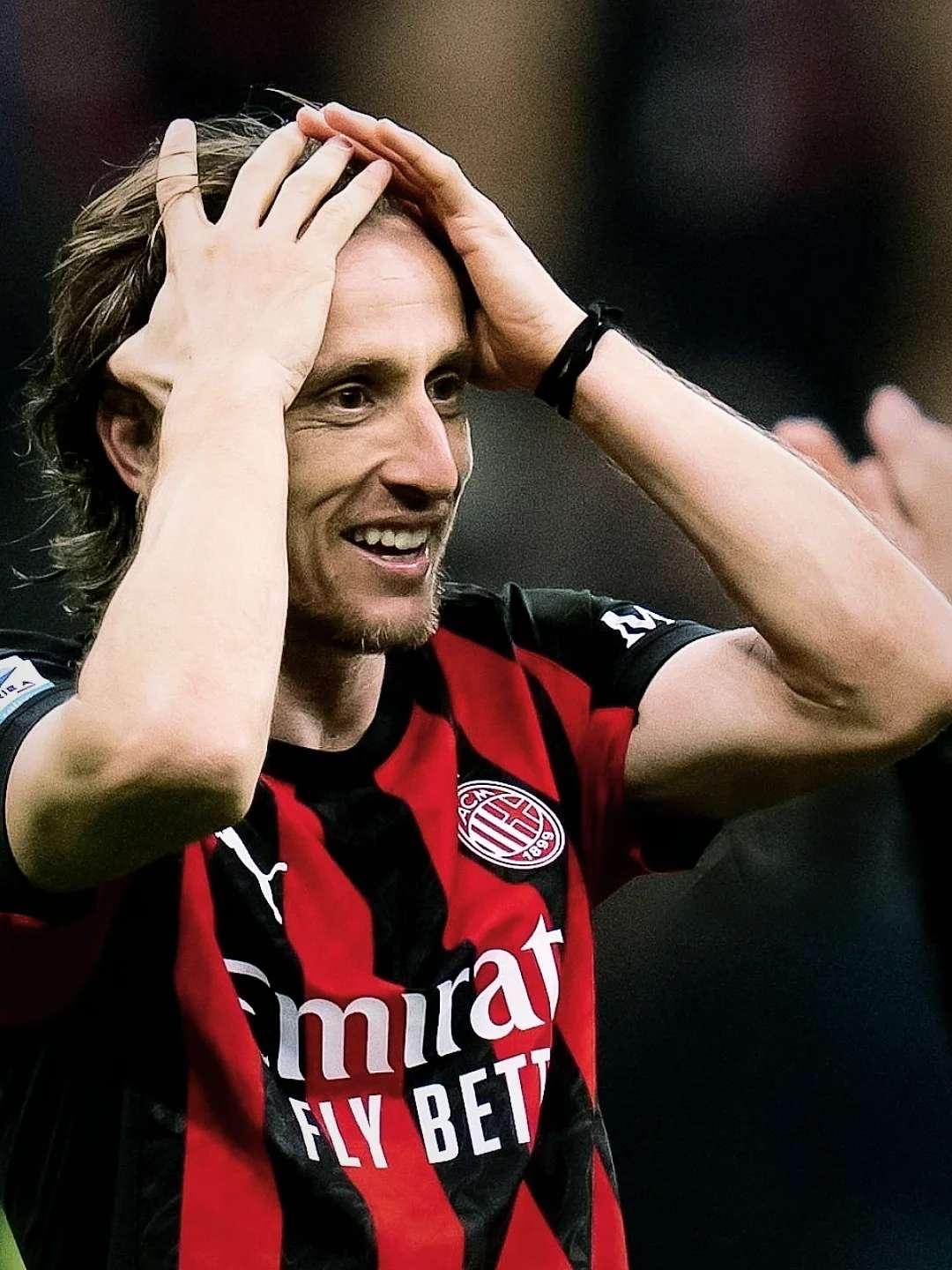 【老将传奇】到目前，意甲已经踢了28场，去年夏天来到米兰的莫德里奇出勤了27场，