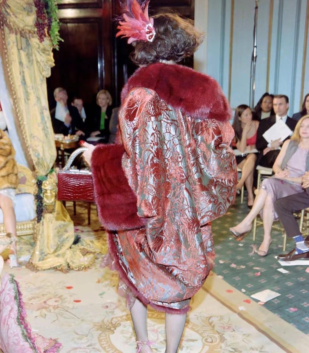 秀场回顾｜John Galliano 1998 秋冬秀场 时尚 艺术 服装设计