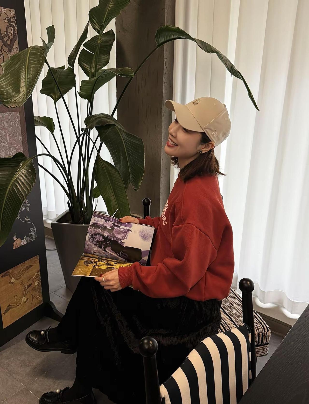 最后让你安宁的不过是一个阳光充足的角落和一颗不再四处张望的心☕️