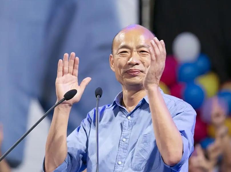 韩国瑜、傅崐萁带头赞成民进党"谴责大陆案"高票通过。很多人以为，这是国民党在民粹