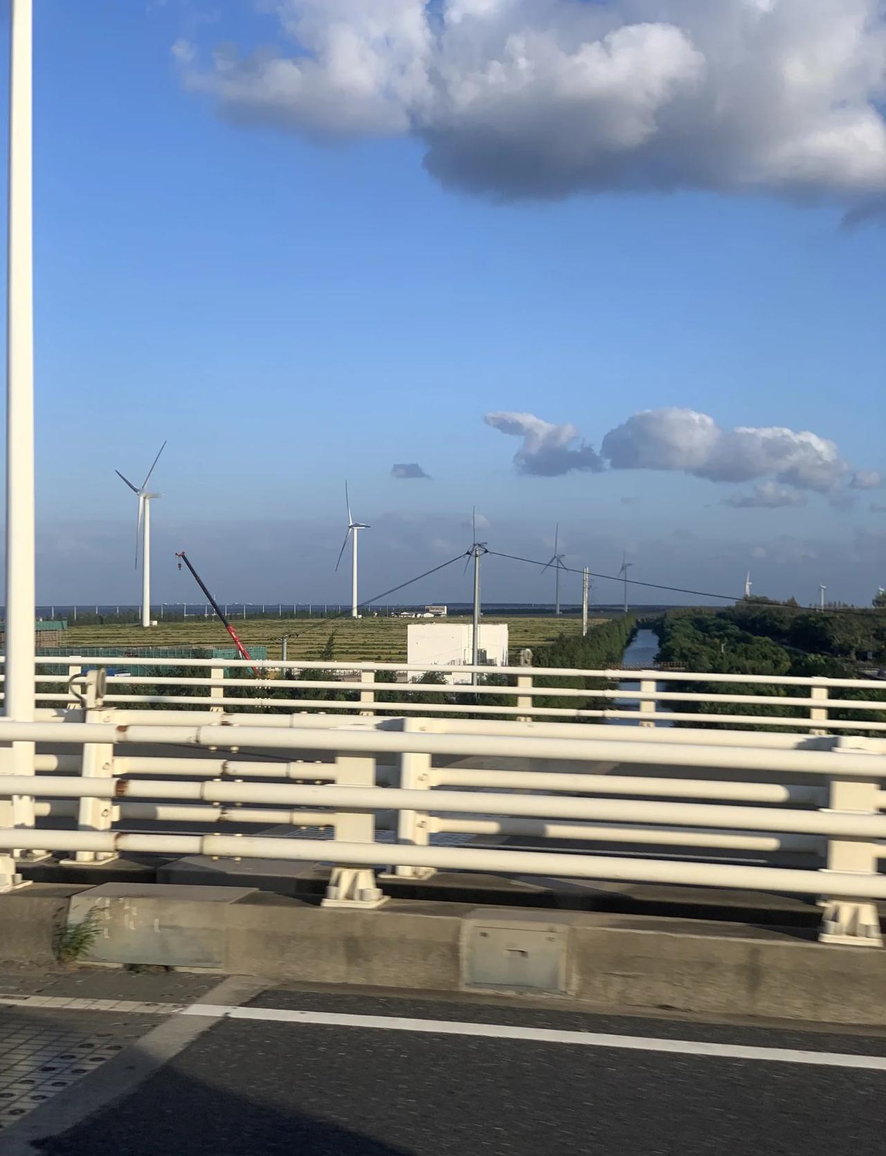 错误示范
今天“治病救人”所很少见的出现了一起绯闻，还是抓现行的桃色绯闻，有视频