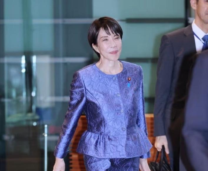 没人理，日本喊话中国

当地时间12月25日，日本首相高市早苗在东京发表演讲。