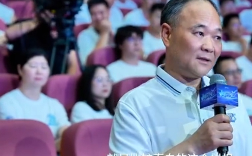 李书福魏坤琳在宁波选主播李书福和魏坤琳坐镇宁波选主播，20位选手争奇斗艳花式PK
