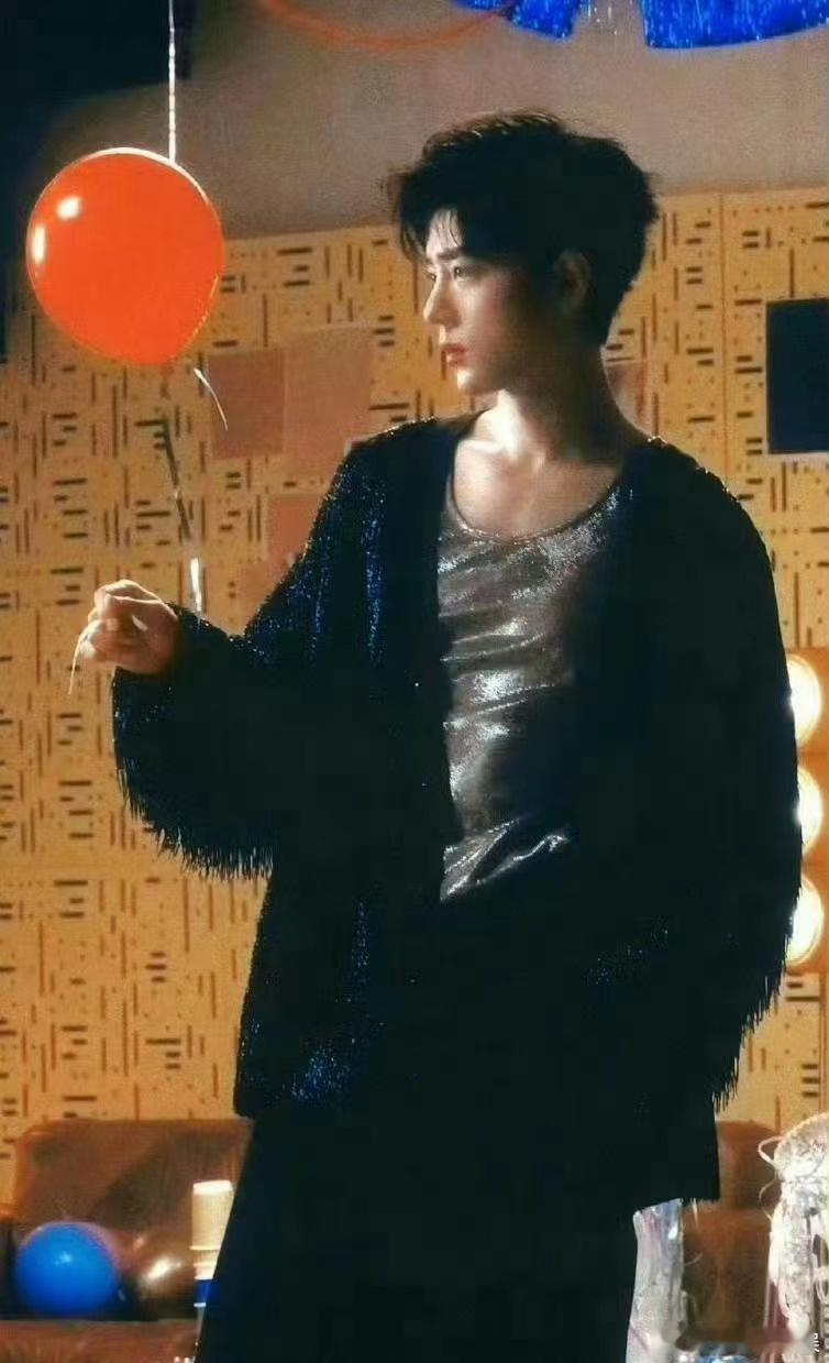 肖战和檀健次同一天生日，谁的状态更好？ ​​​