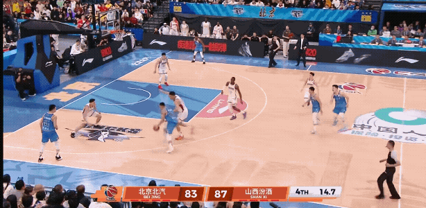 曾凡博真的应该好好反思一下自己了，北京北汽今天最后时刻，给球队延续希望的竟然是老