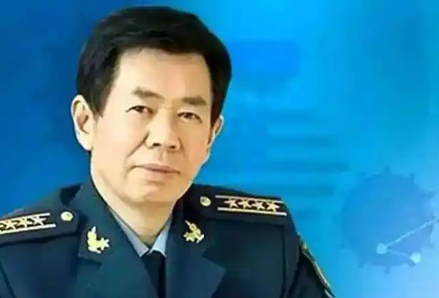 [微风]军事专家戴旭曾谈及一个现象：从晚清至今，国人在面对潜在冲突时，始终存在一