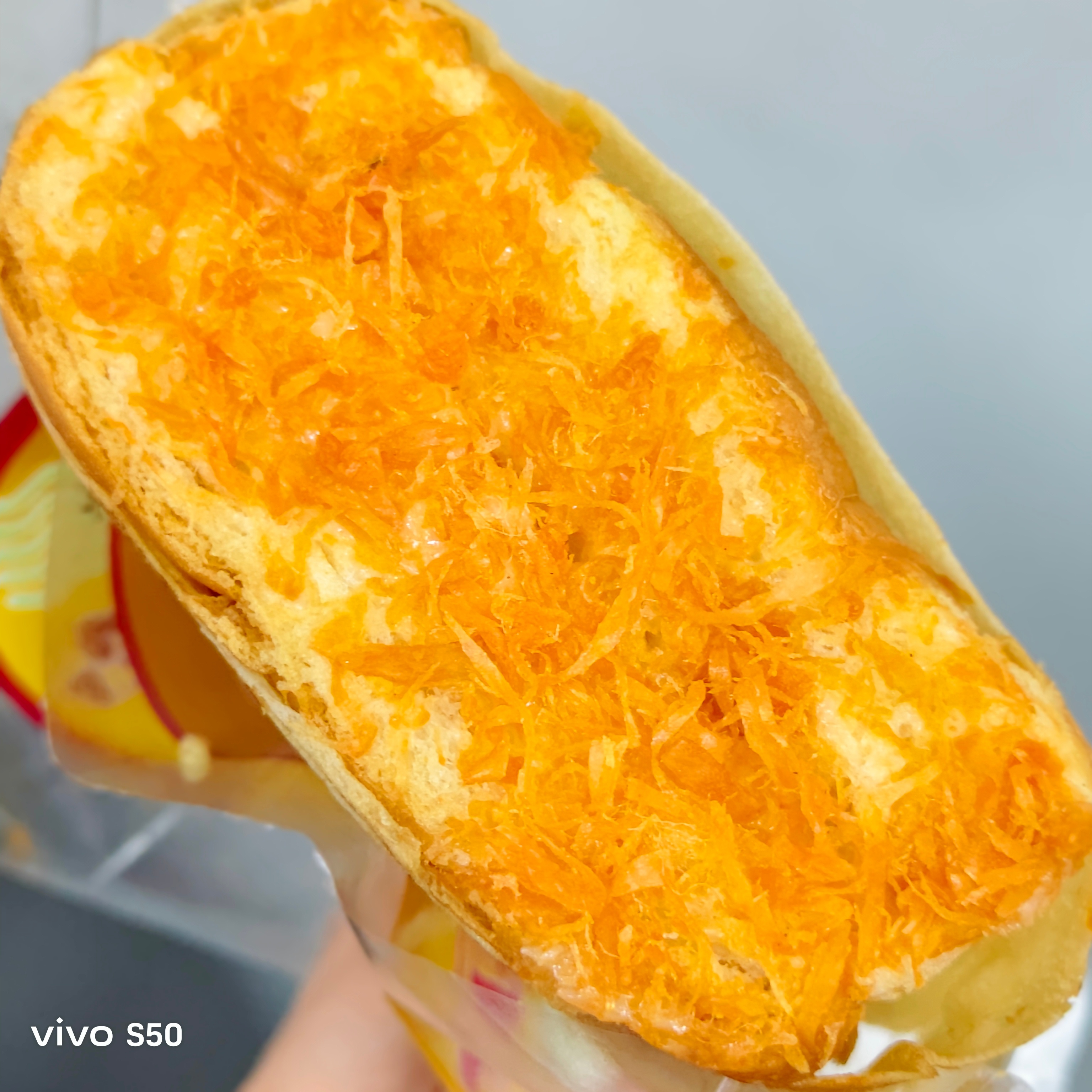 早上好~以前超不爱吃肉松面包，感觉腻，不知道为啥现在爱吃了