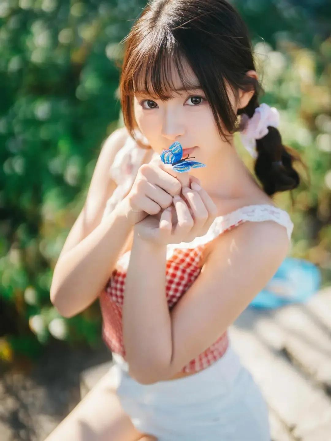 共享美人靓照红格的春日序曲每日搭配分享·时尚穿搭