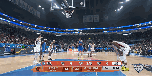 周琦今天罚篮不错，目前为止4罚3中，其实罚篮这个问题很好解决就是多练多投，赛后可