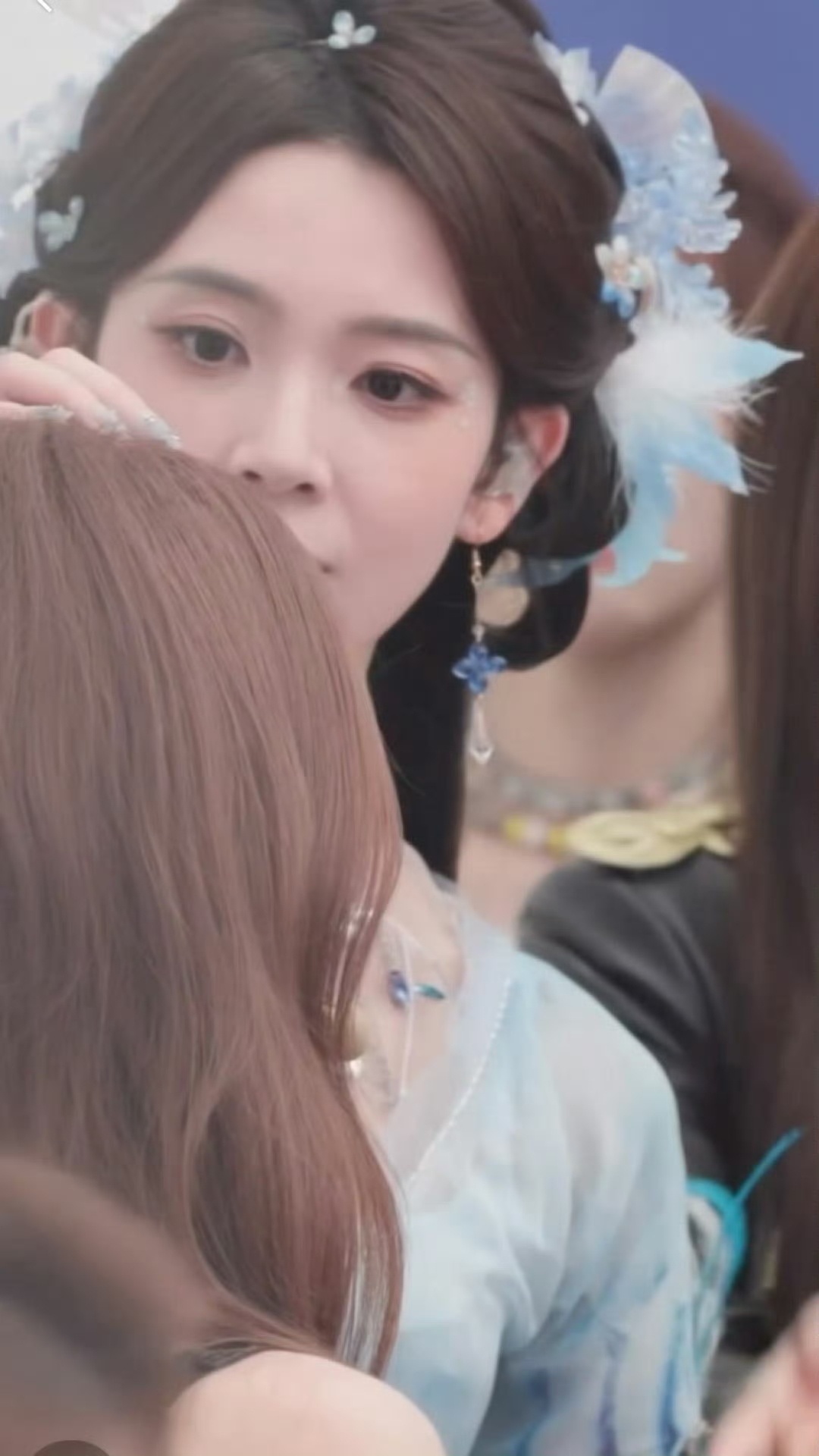 瑶台月下 浪七美帝  |瑶台月下 哎呦喂，两个小宝宝看的我心软软🥺还好你们身边