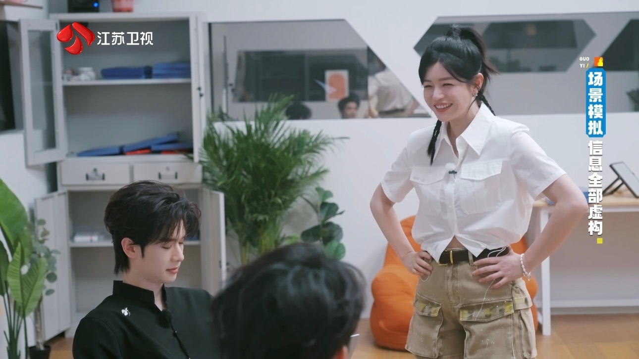 陈妍希后悔没和儿子上音乐课答题环节遇上乐理密码难题，少年们一时无从下手集体犯难。