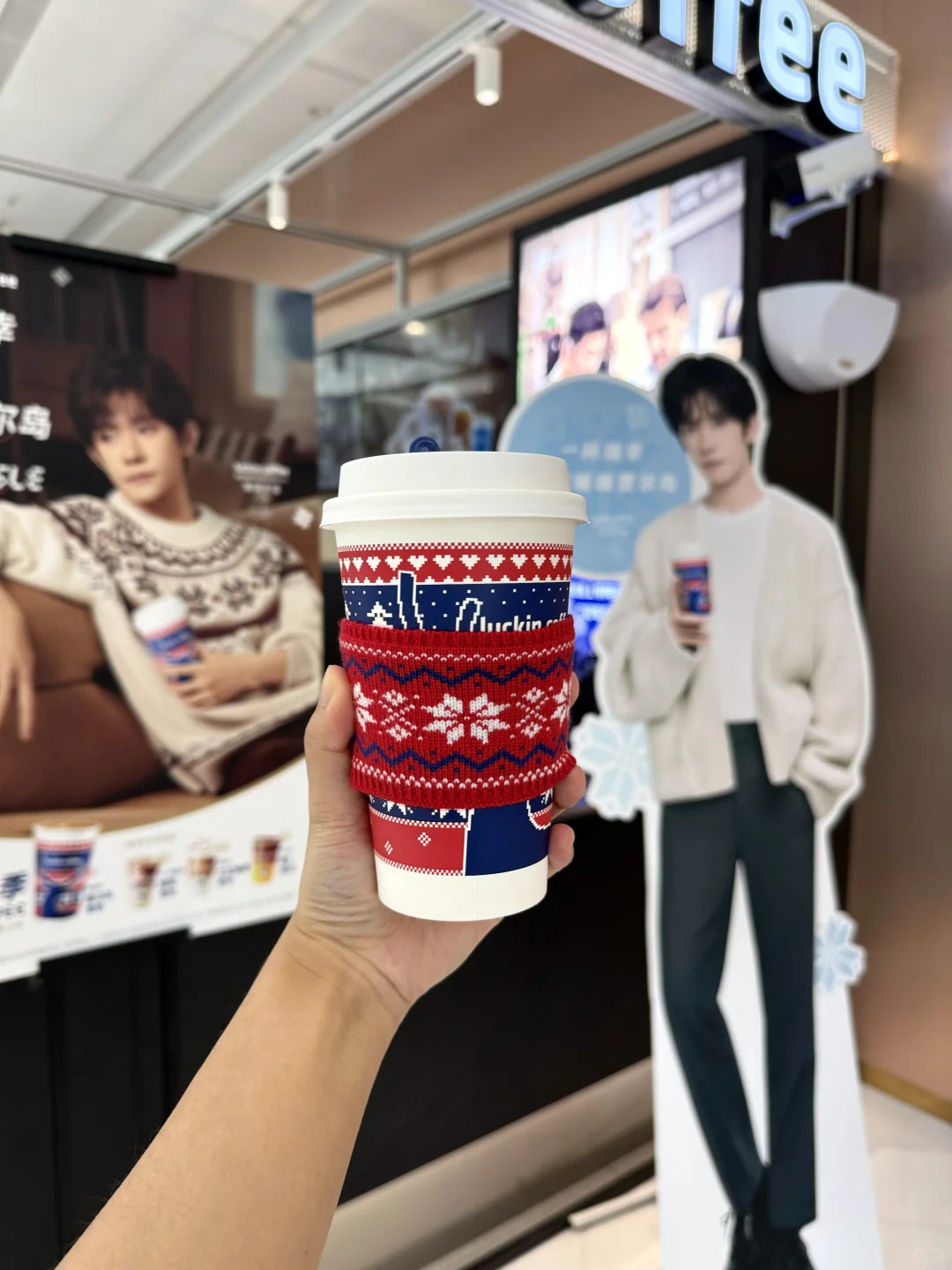 易烊千玺这一杯的含金量还在上升！！！