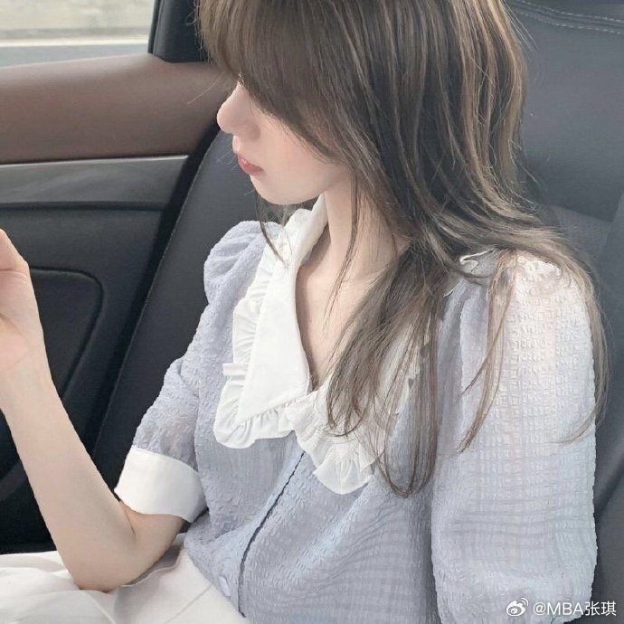 别纠结了：1.开始察觉到是不是有问题的时候，就是有问题。2.不清楚对方是不是喜欢