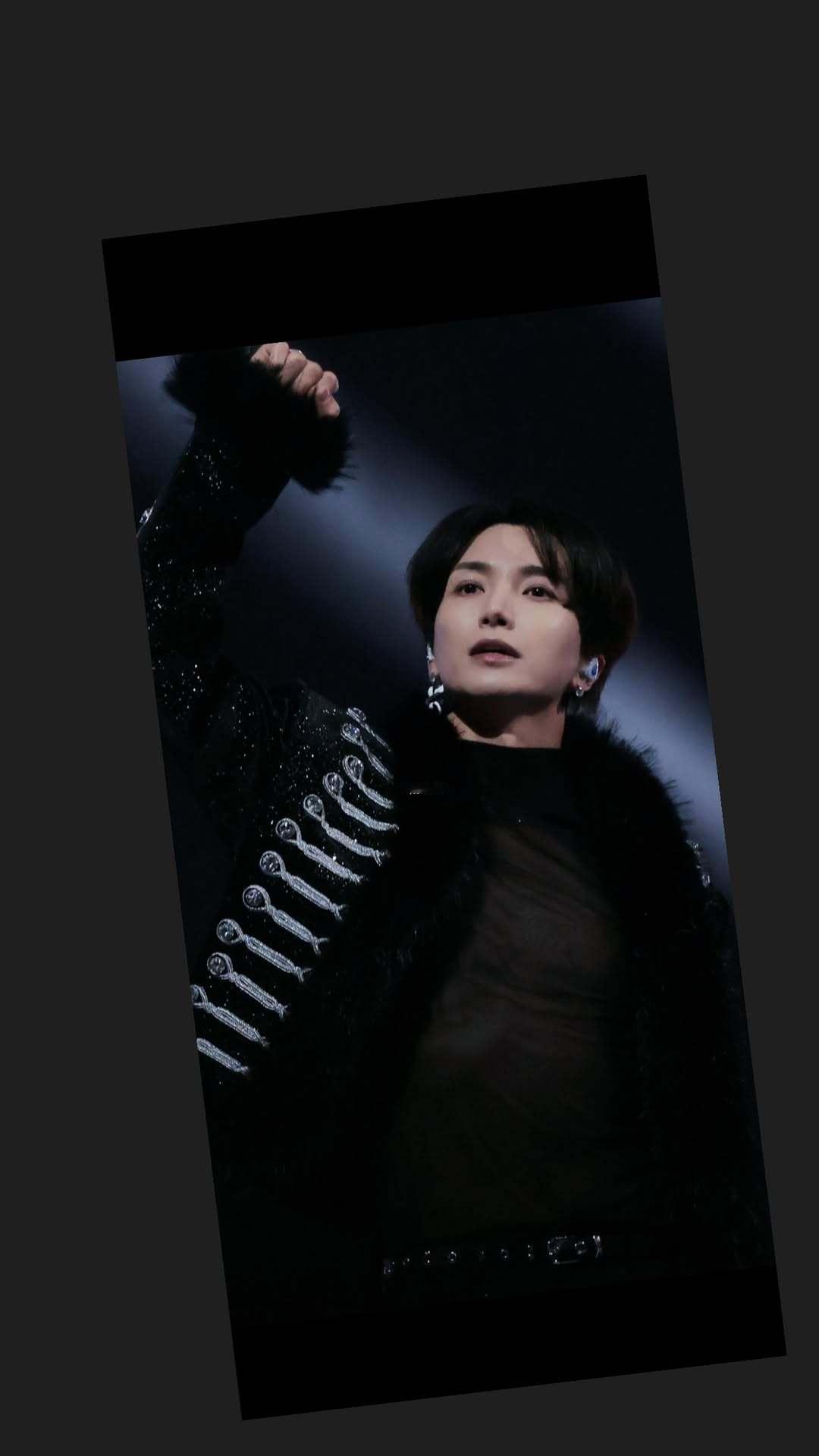 “CB百蓝_。251201利特 ins story更新： 