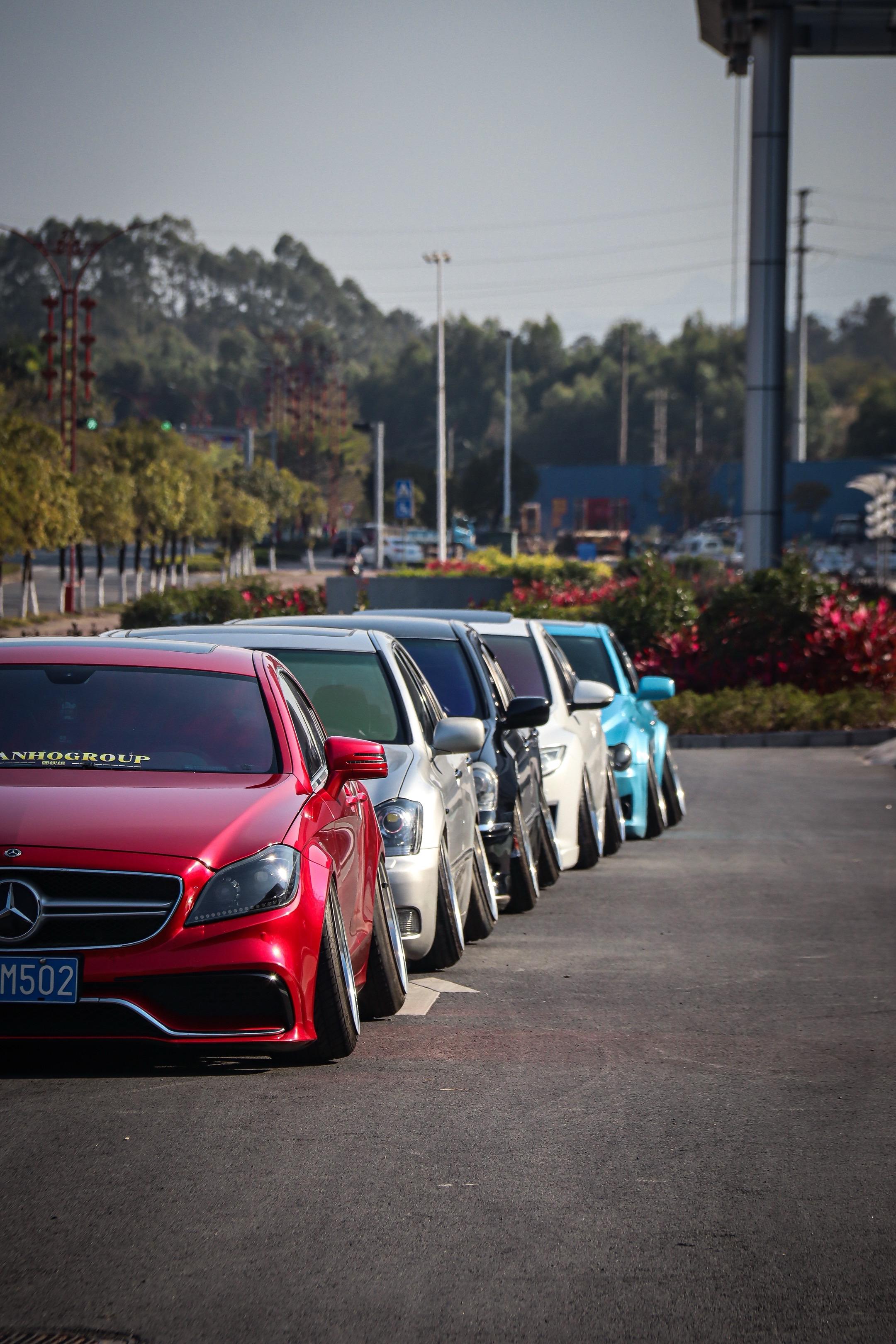 快又快不了，那就慢下来咯。