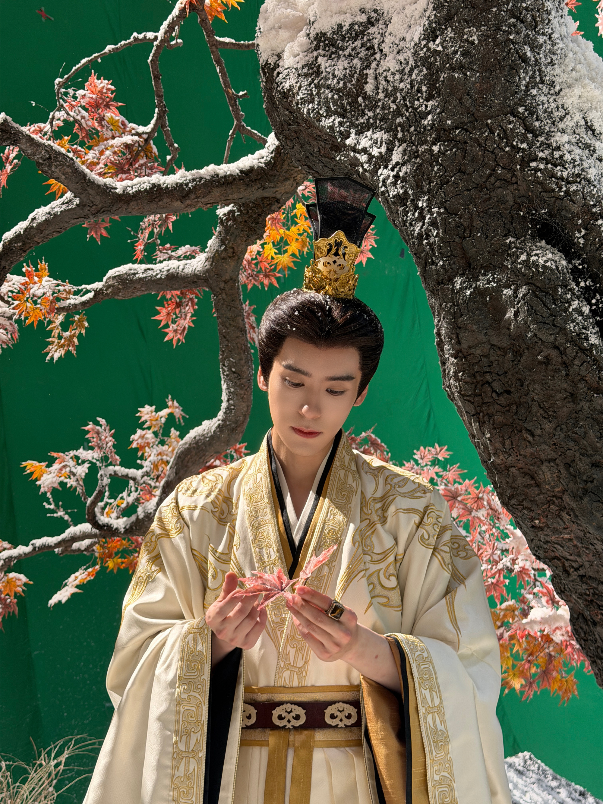 魏哲鸣杀青告别萧玦魏哲鸣把萧玦归还凤不栖魏哲鸣发长文告别《凤不栖》萧玦✨魏哲鸣一