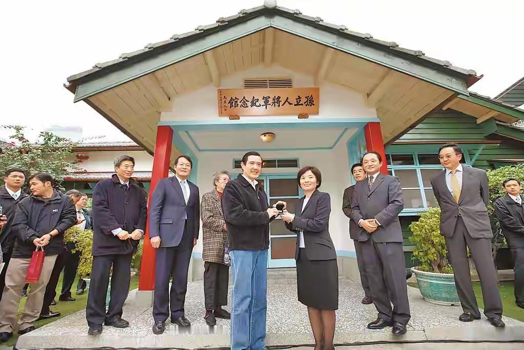 已故抗日名将孙立人的次子孙天平近日透露，已正式向大陆提出申请，希望能将其父孙立人