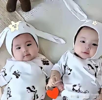 江苏盐城一名24岁的姑娘未婚先孕，腹中怀的是一对双胞胎。男方一家人笃定姑娘舍不得