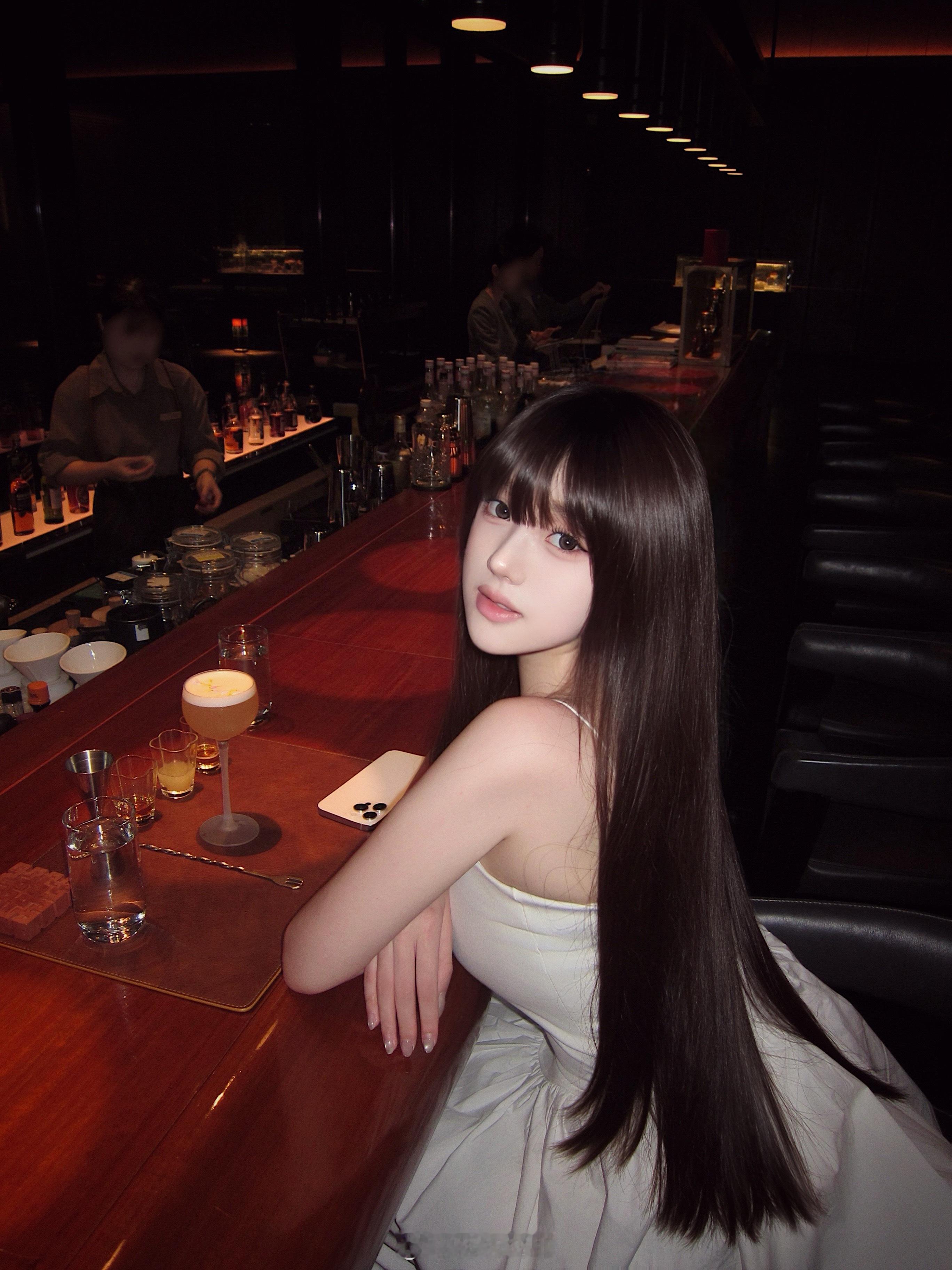 阴雨天🍸 ​​​