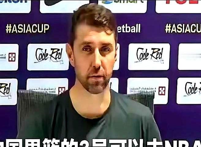 关键时刻手抖，球迷最怕这个

胡明轩打印度三分11中7，全场最高24分，两天后打