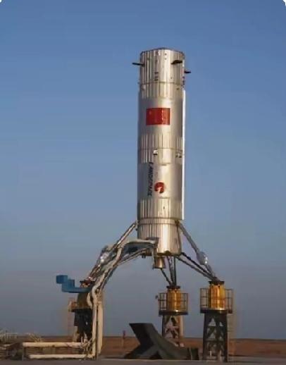 中国民企亮剑！朱雀三号发射改写航天格局
 
中国民企蓝箭航天朱雀三号今日发射入轨