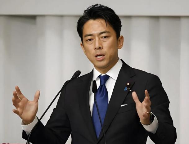 如果我们中国强势点，抓住这种言论都能给它上强度了。
9月28日，日本防卫大臣小泉