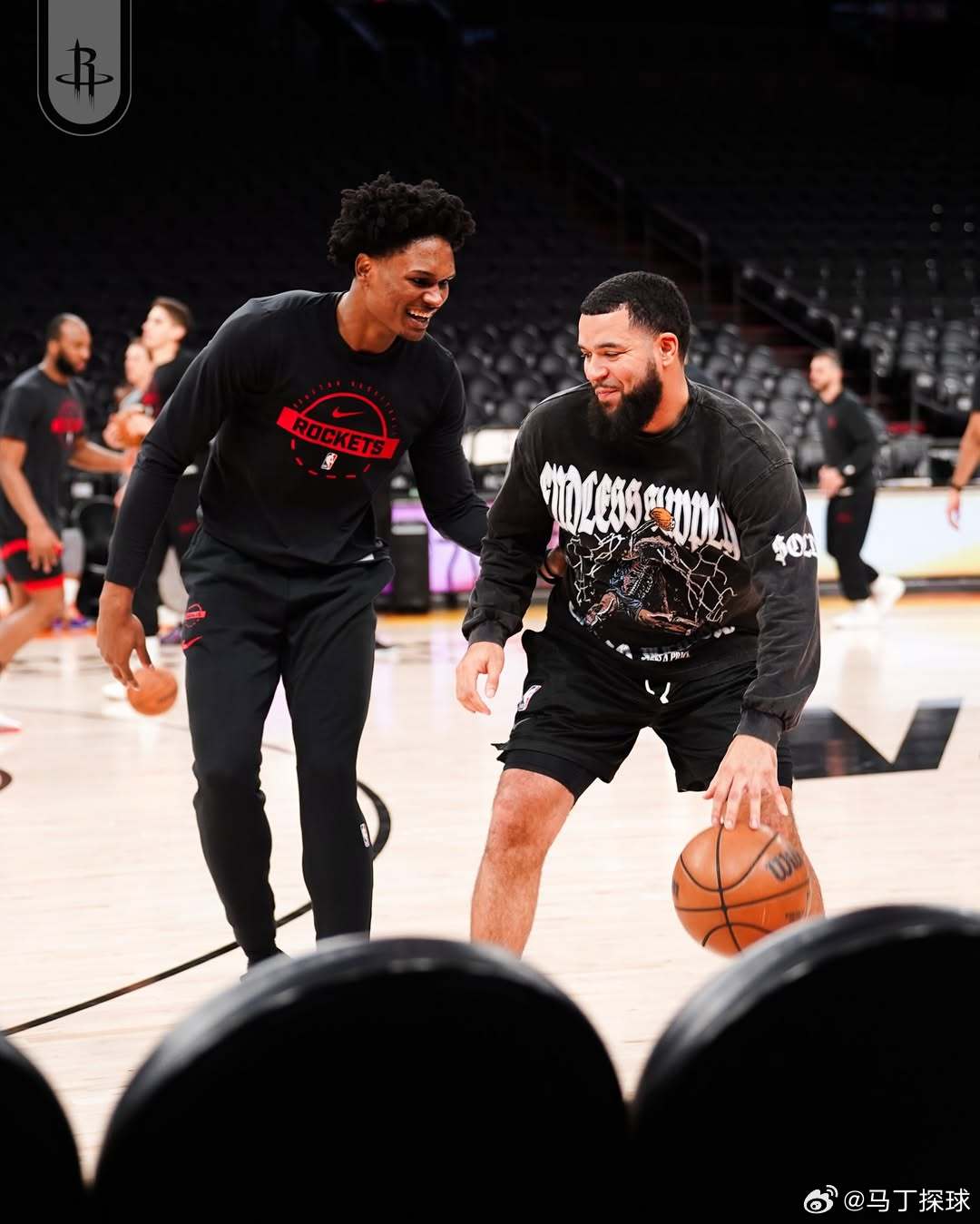 这是火箭新签的后卫吧，季后赛能上不休斯顿火箭火箭vs太阳