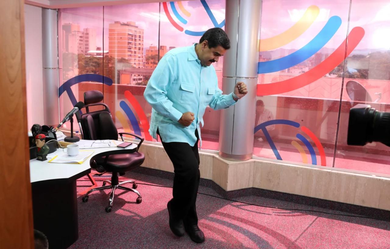 特朗普绑架马杜罗的直接导火索，狠狠侮辱了美国人民的智商
 
委内瑞拉总统马杜罗已