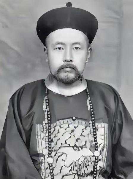 1906年，端方在柏林博物馆发现了一块熟悉的石碑。他走近，仔细辨认，惊得目瞪口呆