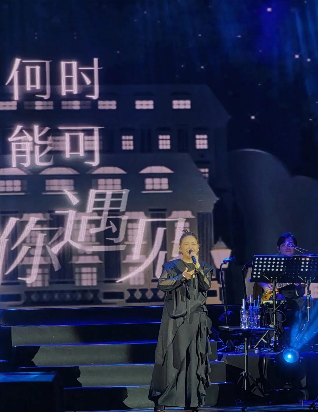 是青春啊
汤宝如