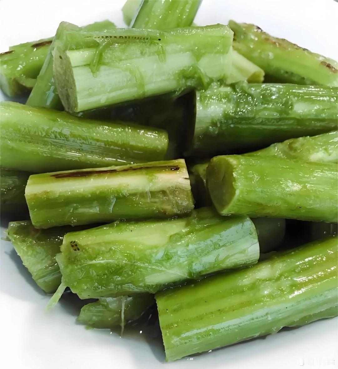 霉苋菜梗是道家常菜，可以放心吃。
       霉苋菜梗这玩意儿，独特风味那是相