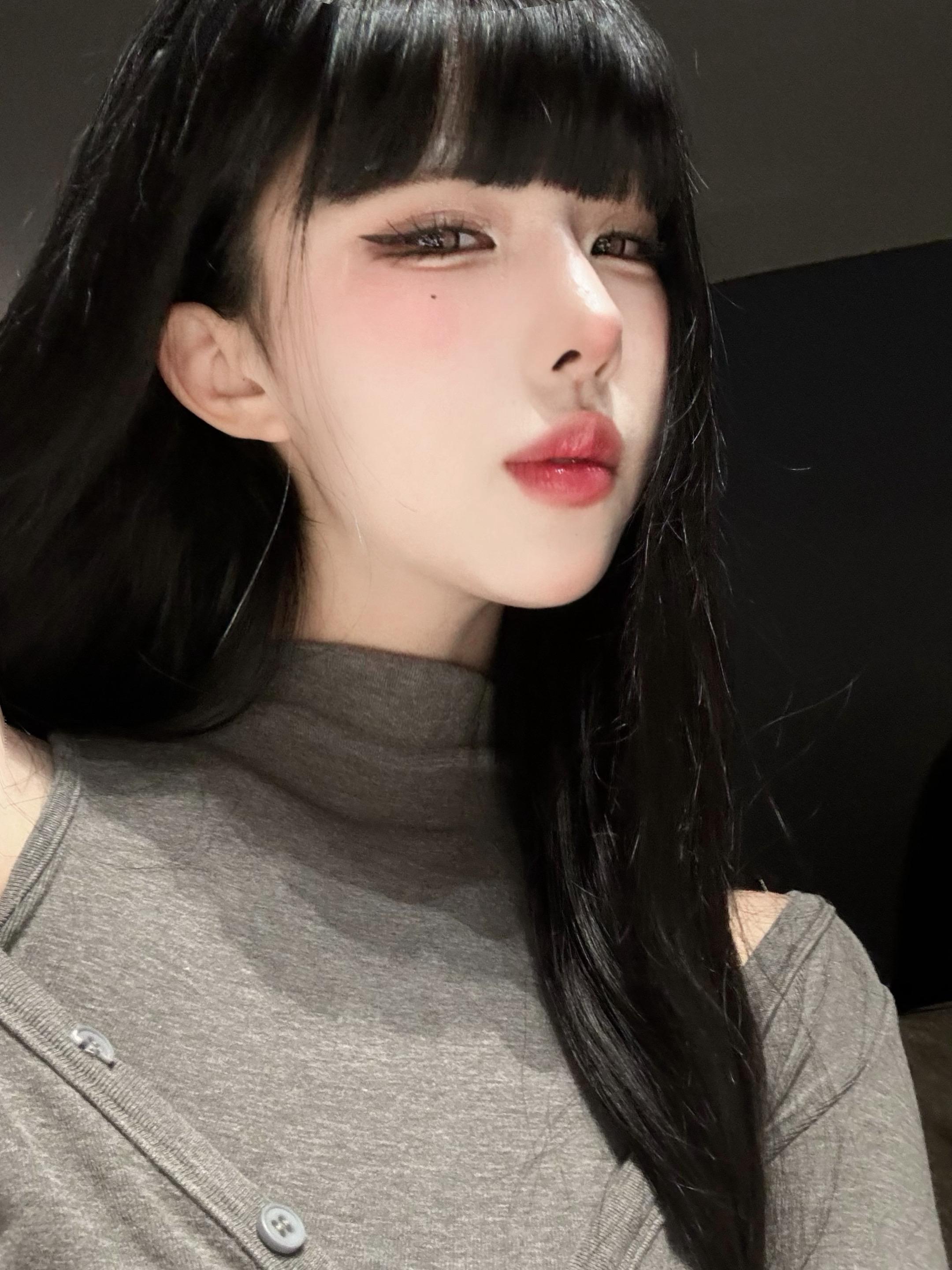 请看着我