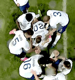 佩佩：起来，该我了 