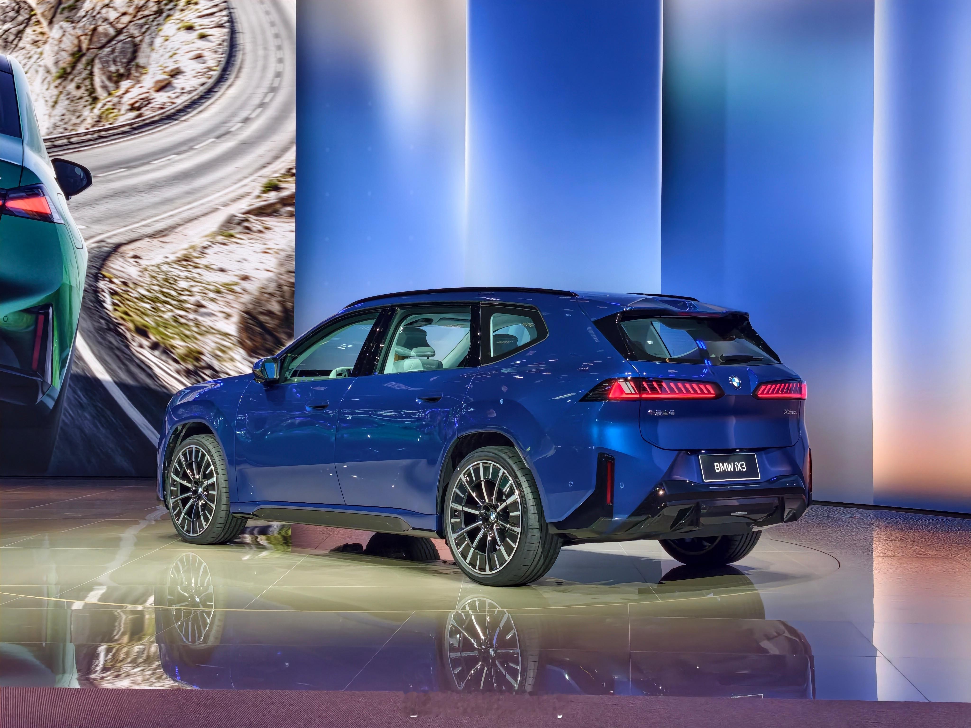 灵动敏捷，一眼宝马。BMW i3长轴距版紧凑健硕能量十足。气势拉满，一眼好看，很