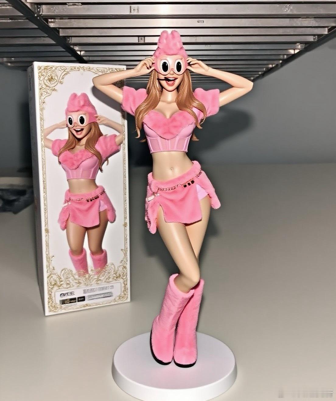 Labubu手办 lisa ​​​