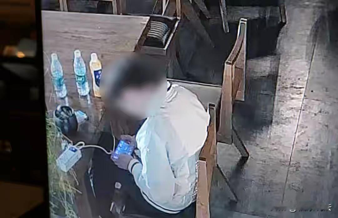“谁占理？”贵阳，17岁小伙在汉堡店打工14天，因蒸饭柜丢失被辞退，该拿1700