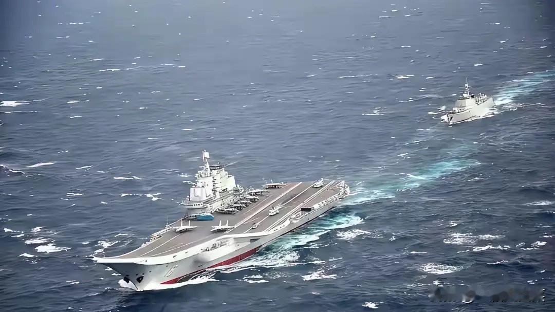 三十年河东，三十年河西，一切都在慢慢改变！

当中国拥有第一艘航母辽宁舰时，被美